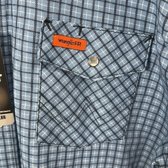 Wrangler Men’s Flame Resistant CAT2 Authentic Western Work shirt XXL REG. NWT. - Picture 7 of 13